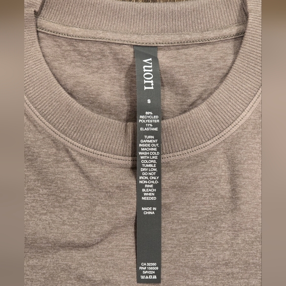 NWT Vuori Ponto Performance Crew Sweater Walnut Heather Small - Picture 4 of 5